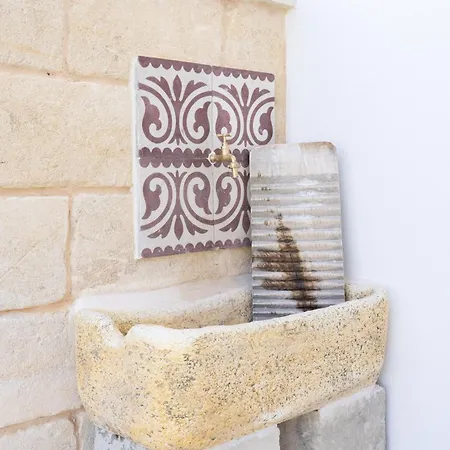 Puloni Alojamento de Acomodação e Pequeno-almoço 3*